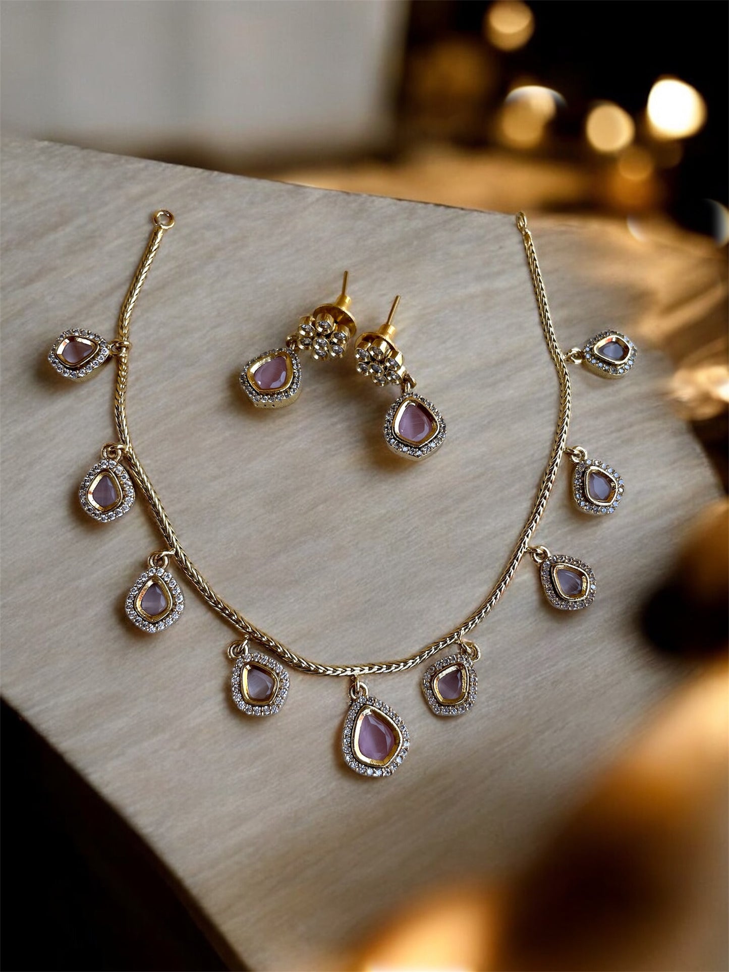 BABY PINK SARA VICTORIAN NECKLACE SET