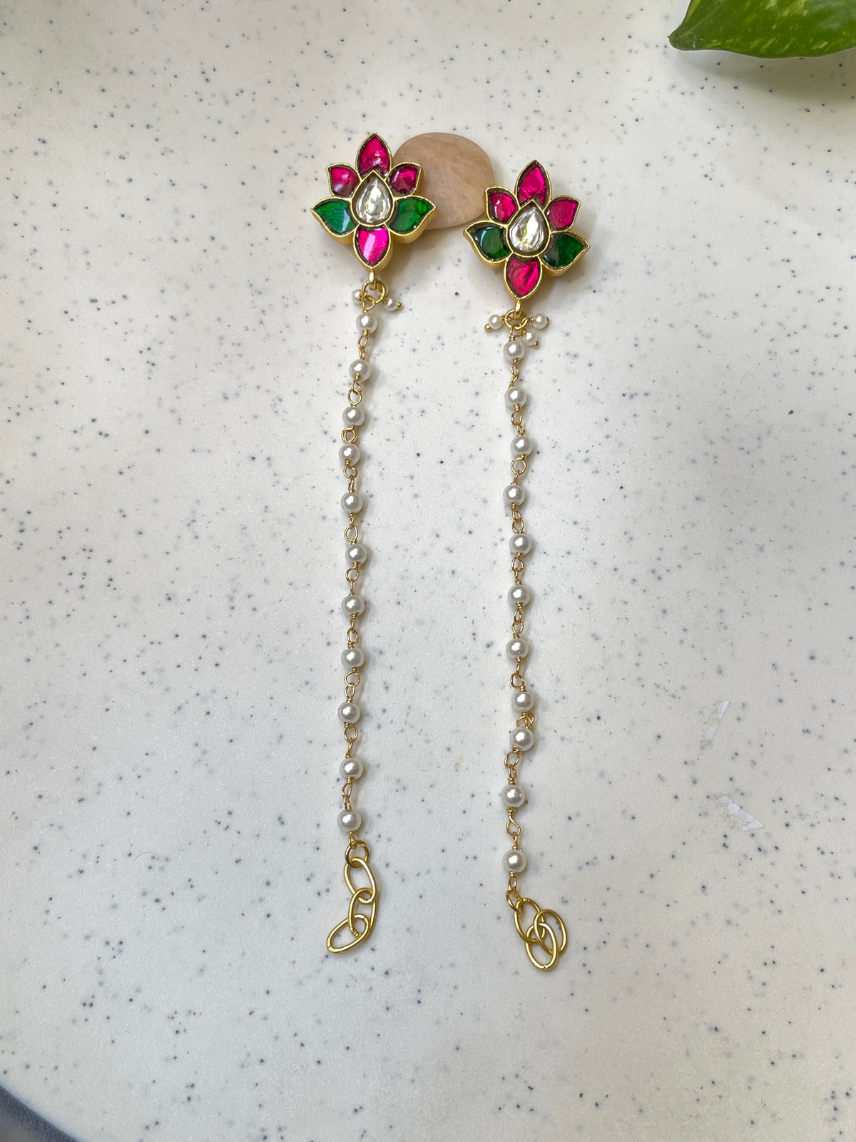 PINKY BUGDI WITH CHAIN