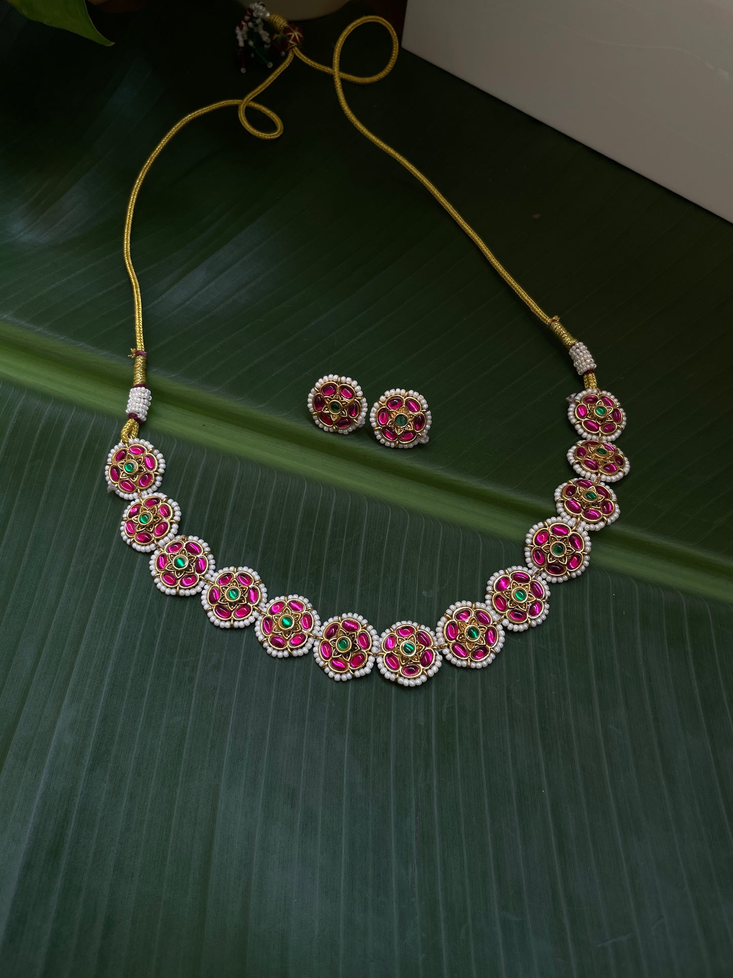 Subhi Choker Set