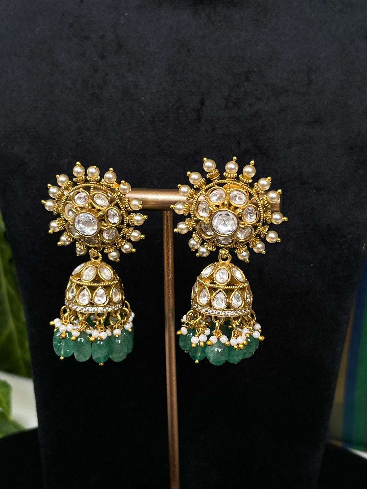 Raaya Jhumki Earring