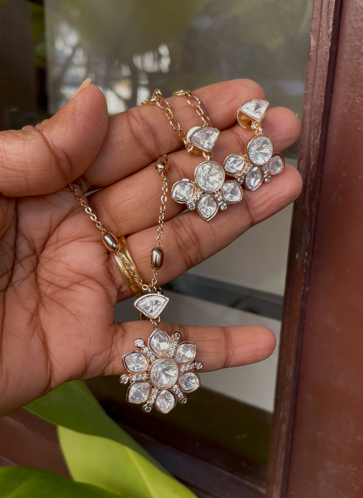 Kaavaya Moissannite Pendent Set