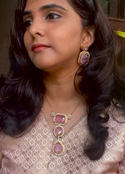 GIYA BABY PINK NECKLACE SET