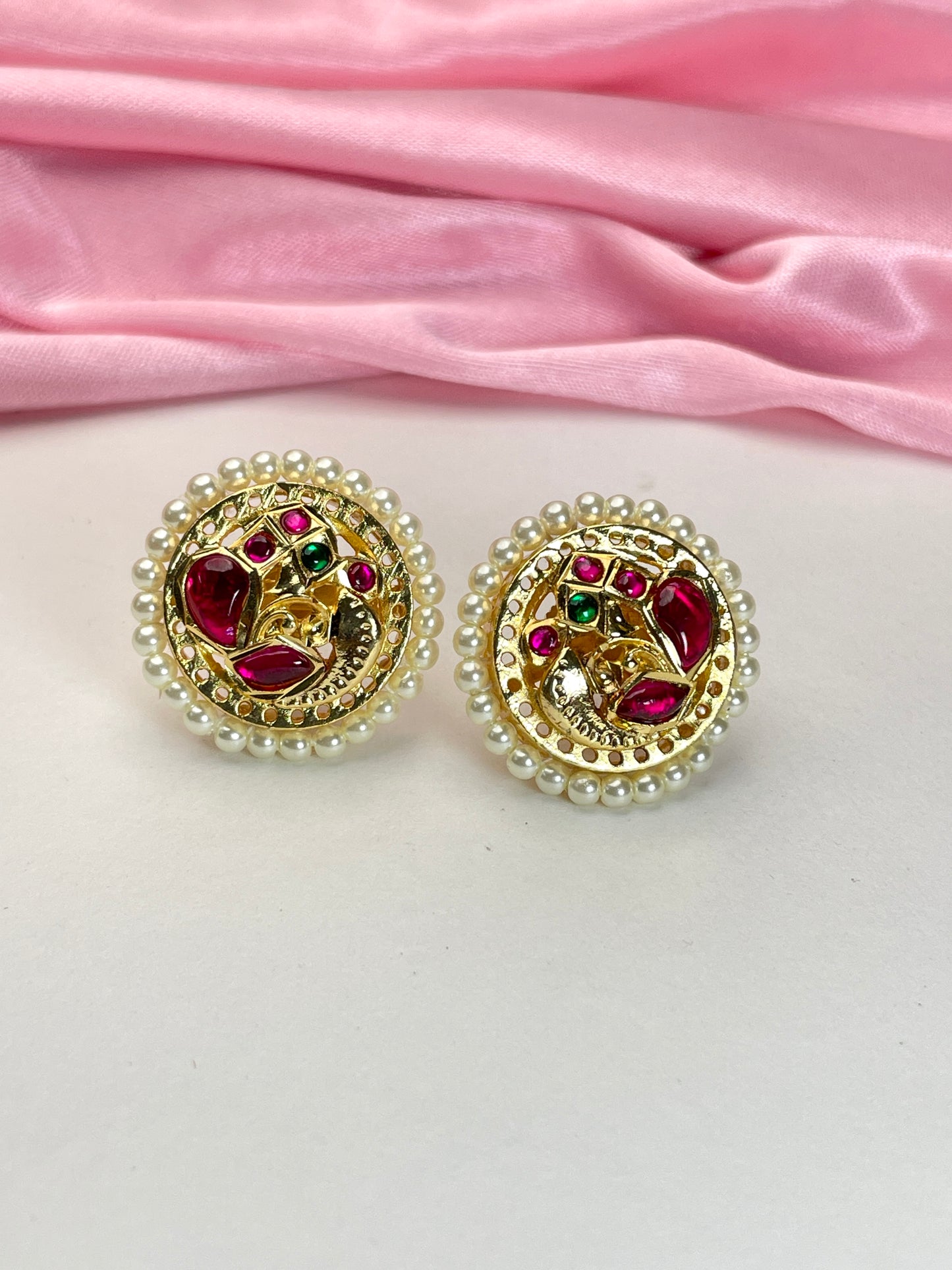 BANU POLKI STUD EARRING