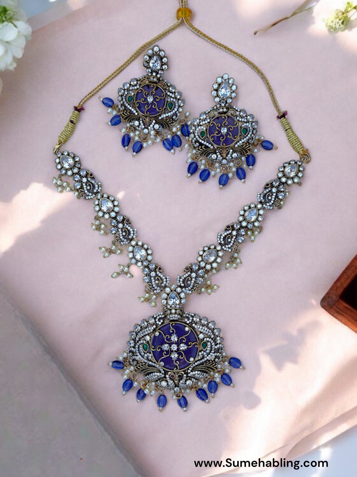 Rajani purple Victorian Necklace Set