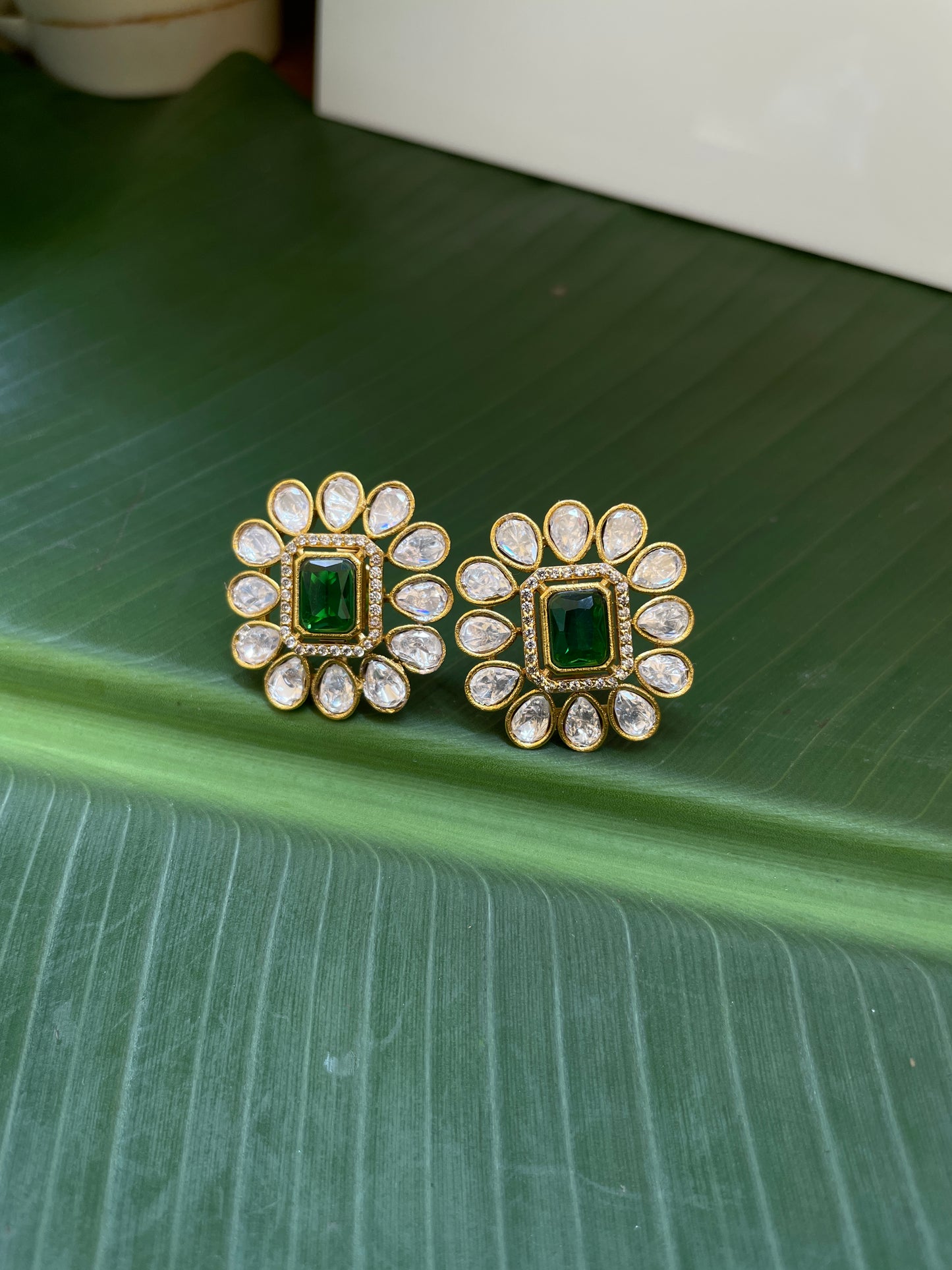 BAGIRATHI POLKI STUD EARRING