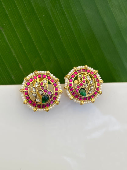 Lavya Stud Earring