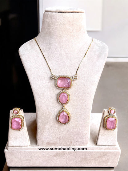 GIYA BABY PINK NECKLACE SET