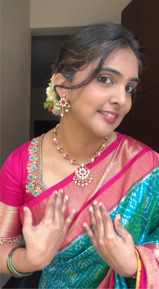 Viha Pink Necklace Set