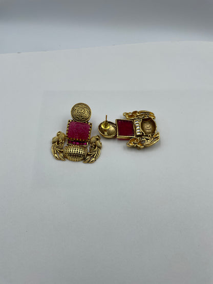 DAKSHA RED POLKI EARRING