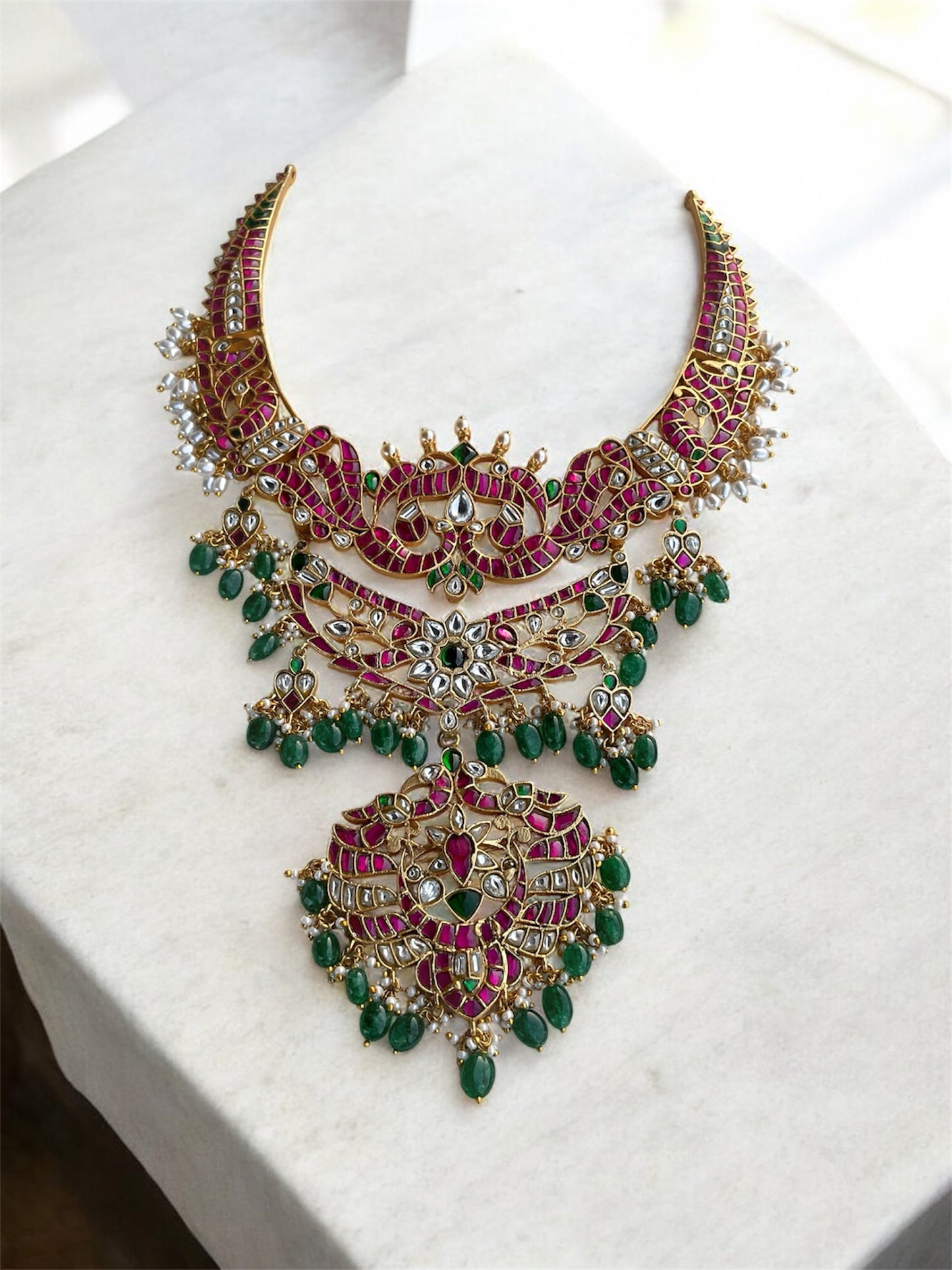 RADHYA PINK COLLAR NECKLACE