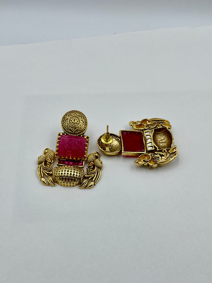 DAKSHA RED POLKI EARRING