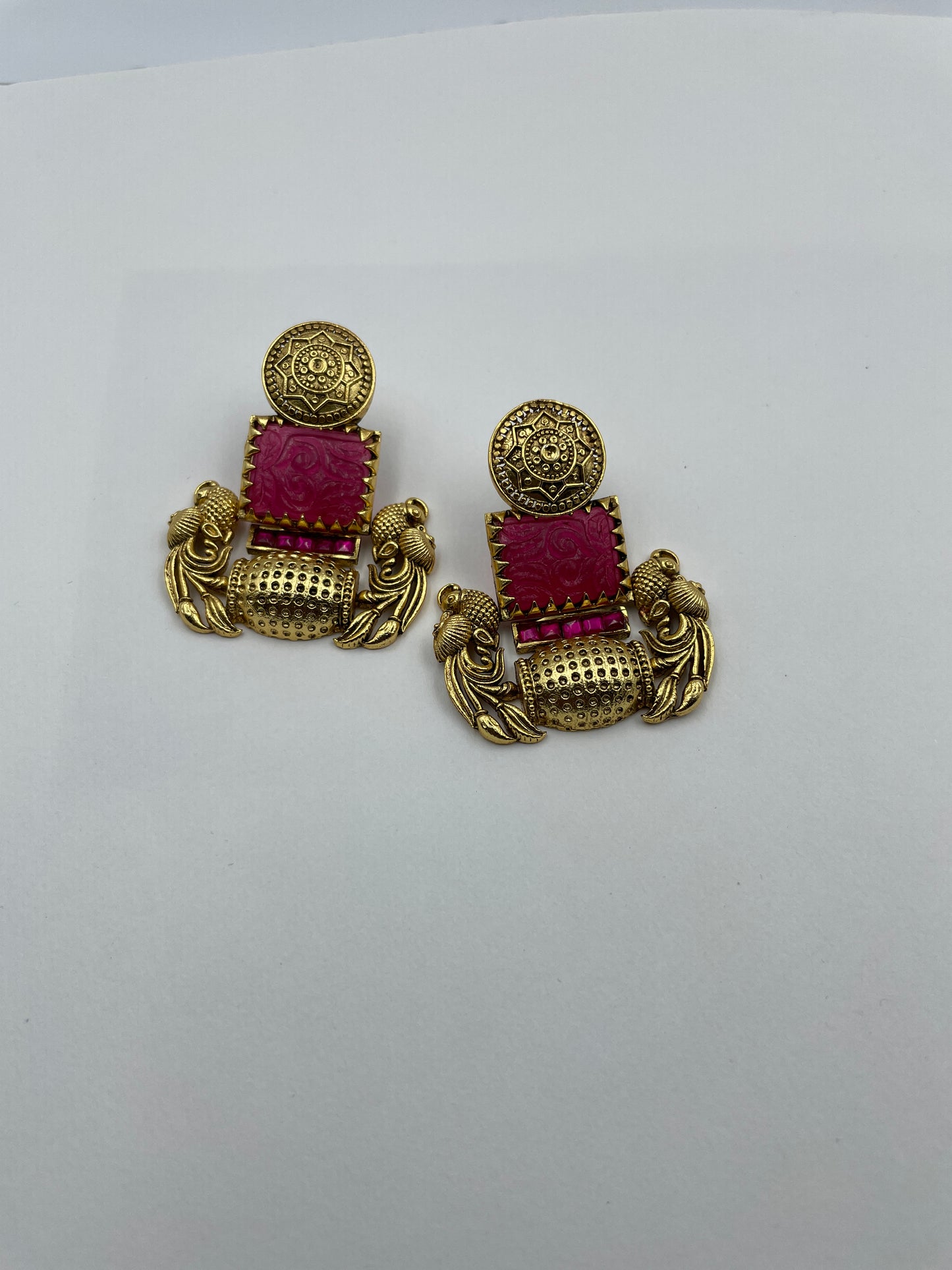 DAKSHA RED POLKI EARRING