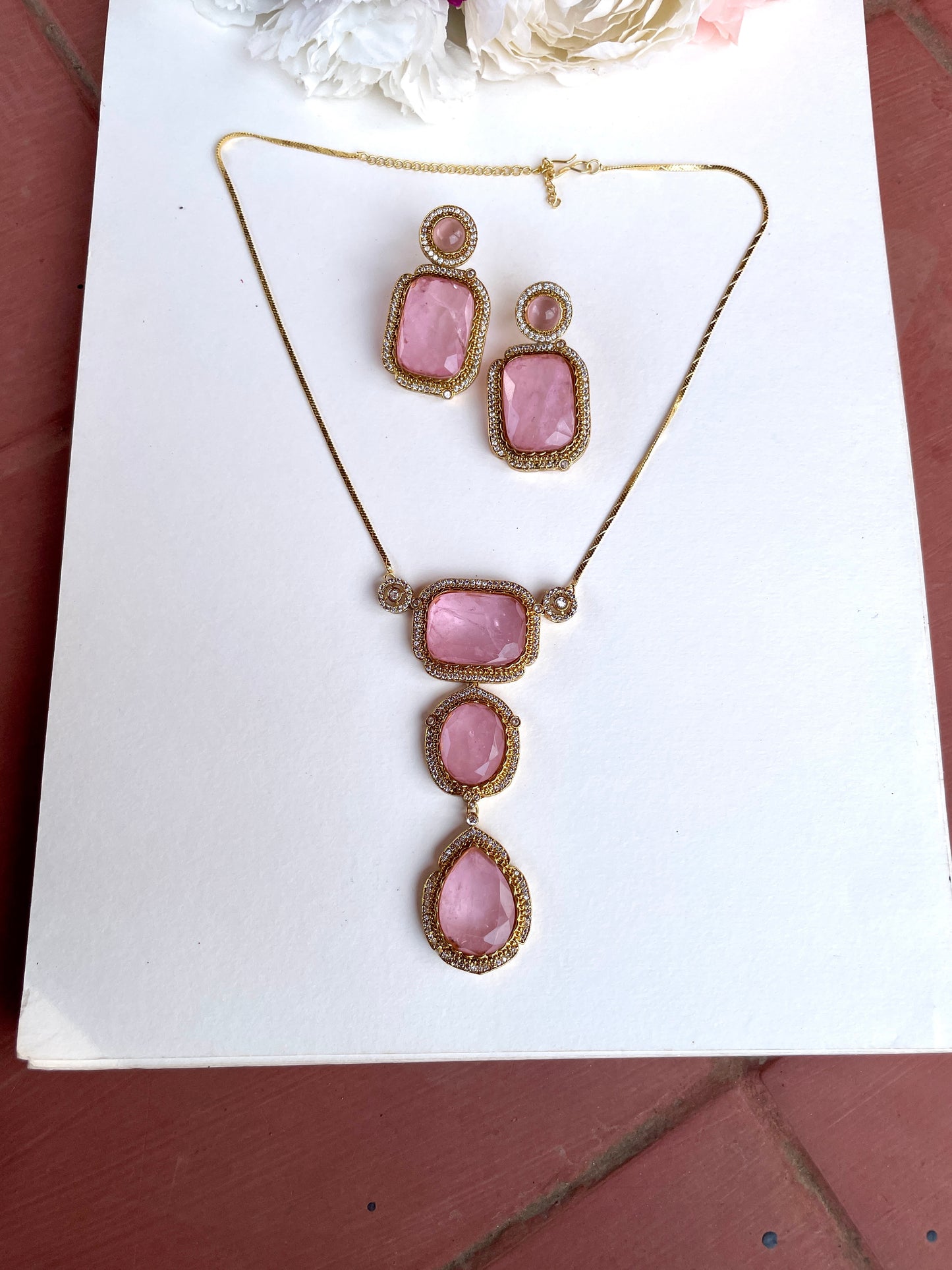 GIYA BABY PINK NECKLACE SET