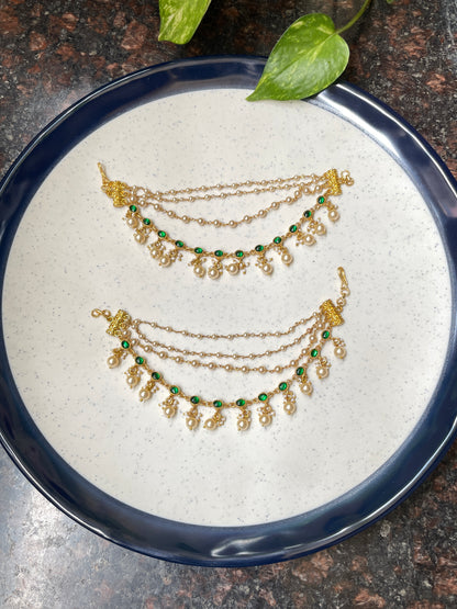 MOHA  EAR-CHAIN