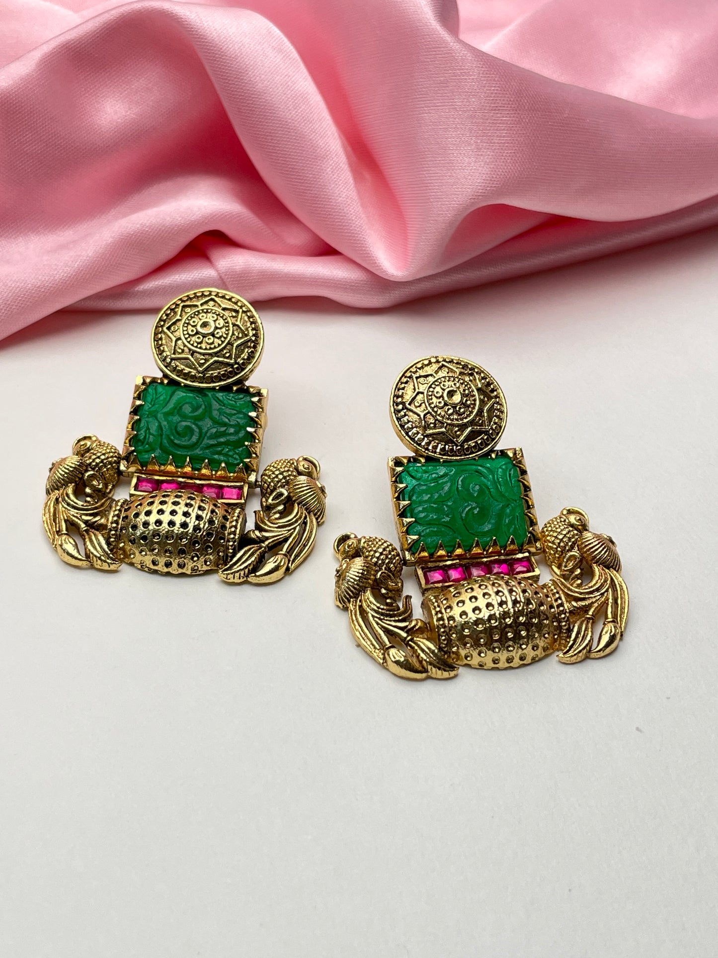 DAKSHA POLKI EARRING