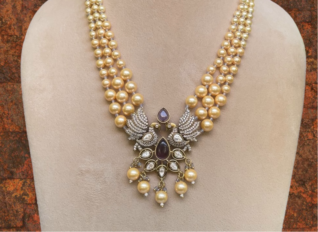 Shamitha Pearl Necklace Set