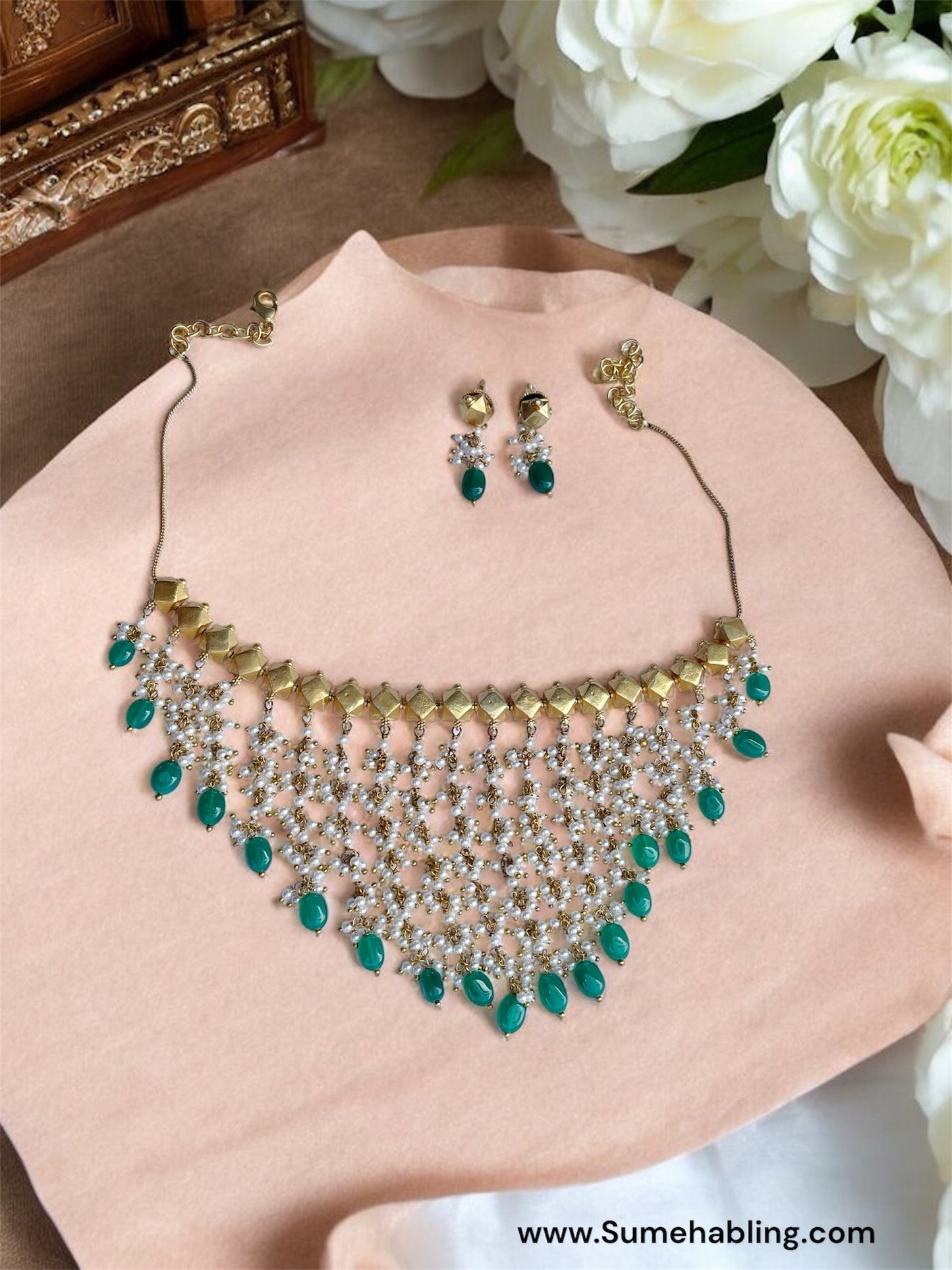 Mrunal Choker Necklce set