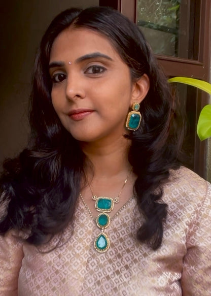 GIYA SEA GREEN NECKLACE SET