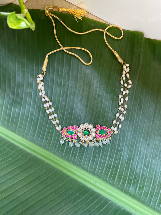 Maavi Choker Necklace