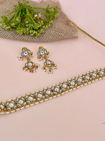 Takshvi Choker Set