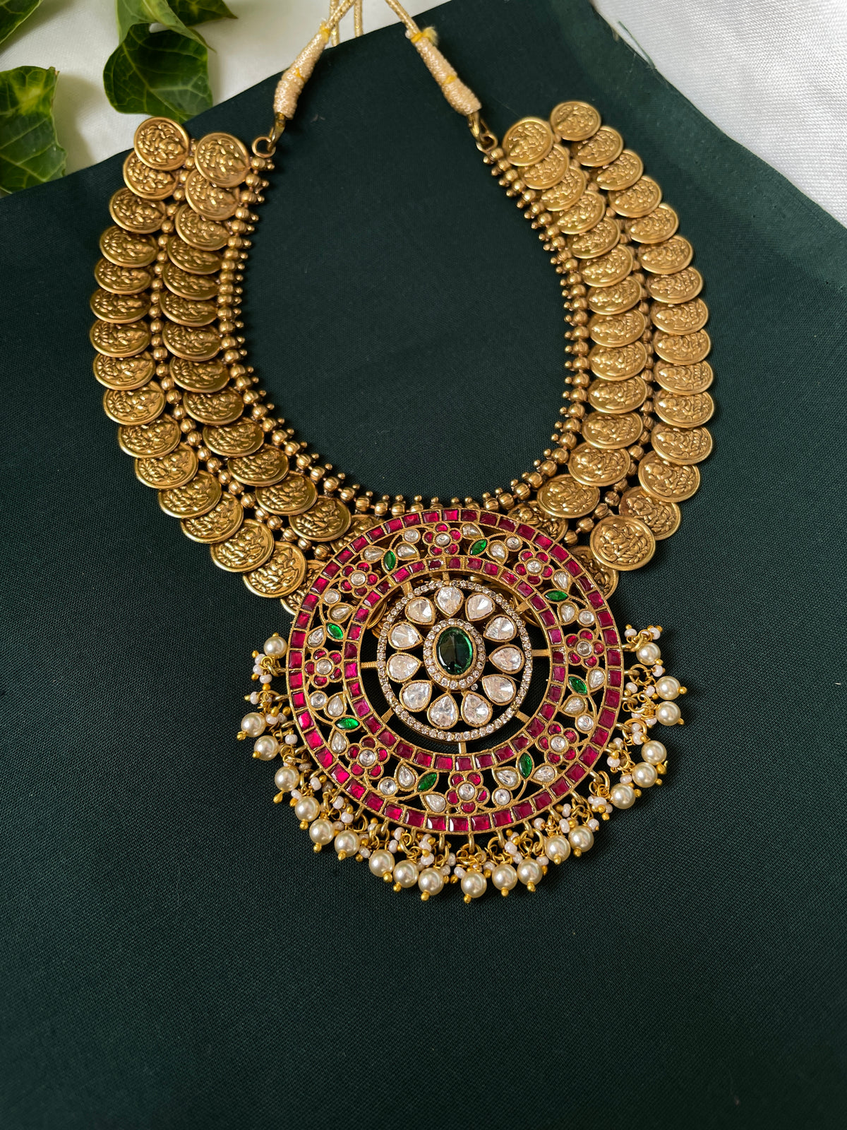 KASU JADAU NECKLACE