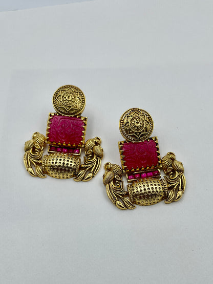 DAKSHA RED POLKI EARRING