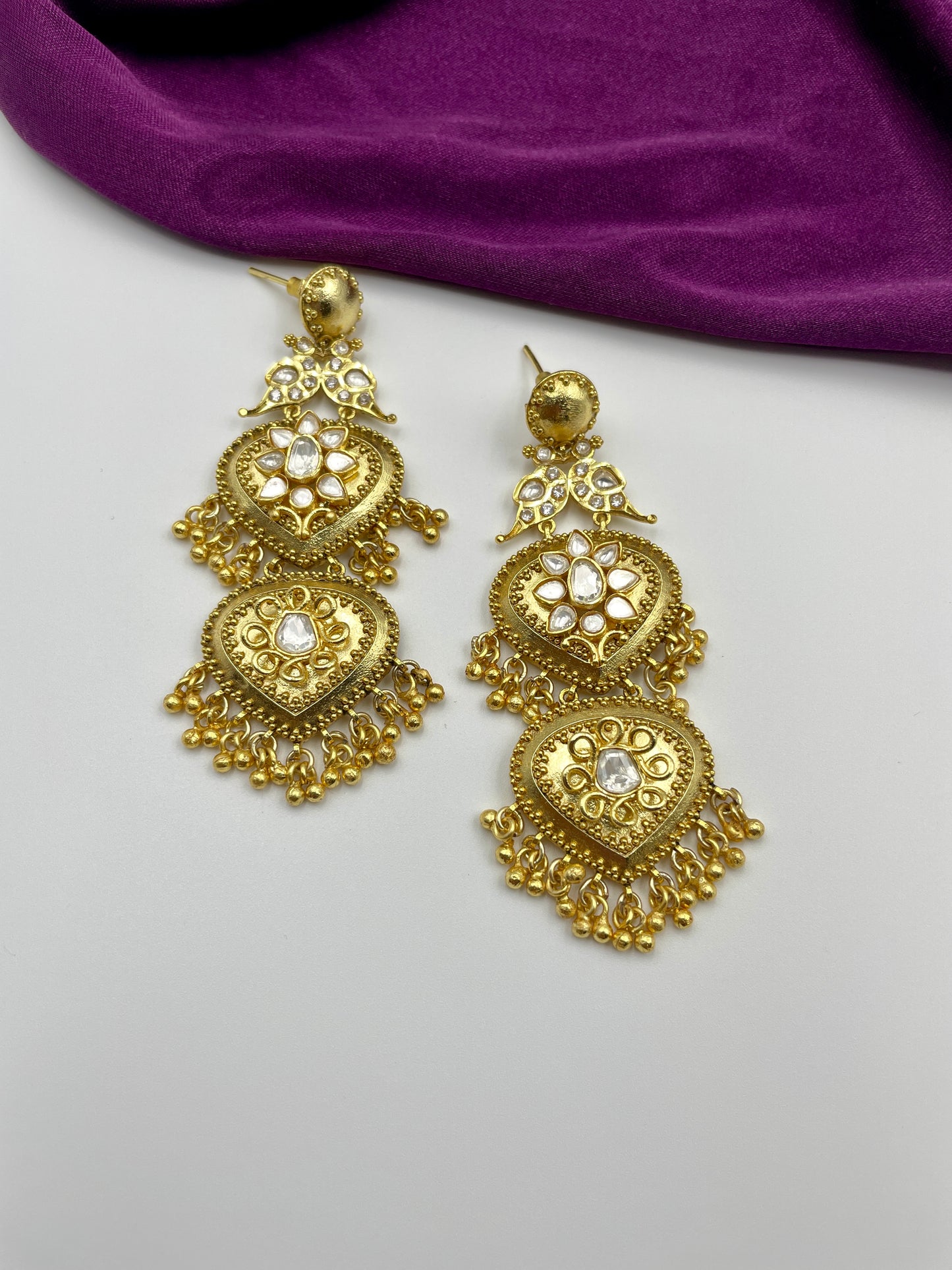 RAMYA WHITE POLKI EARRING