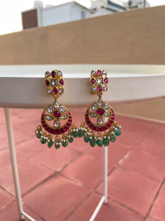 SOUPERNIKA CHANDBALI EARRING