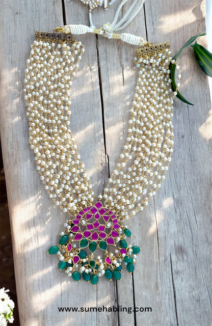 Ria jadau mid-length Necklace