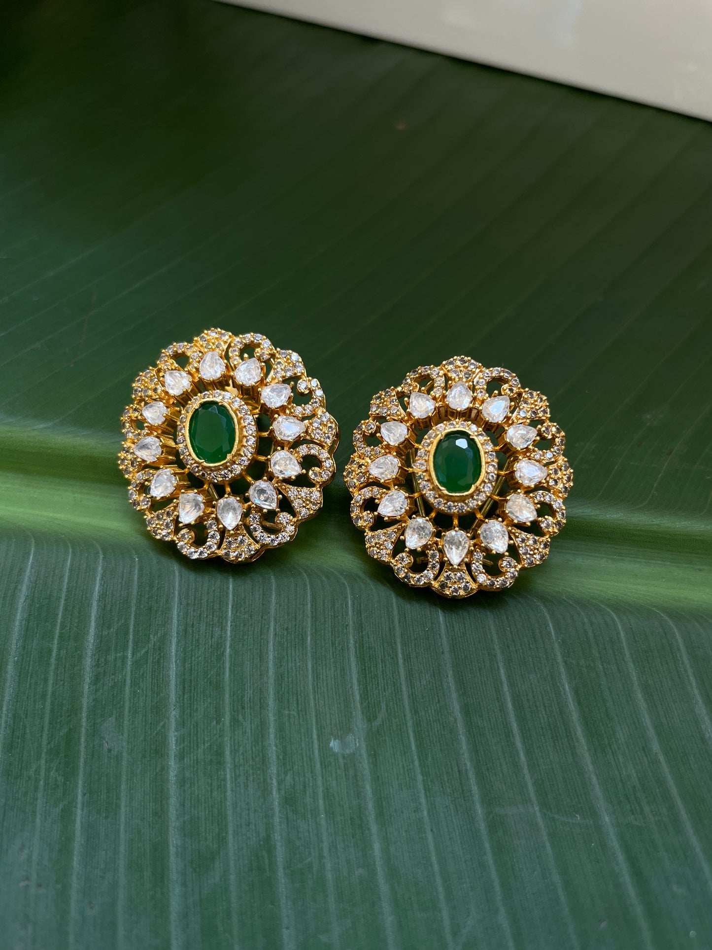 CHAND MOISSANITE STUD EARRING