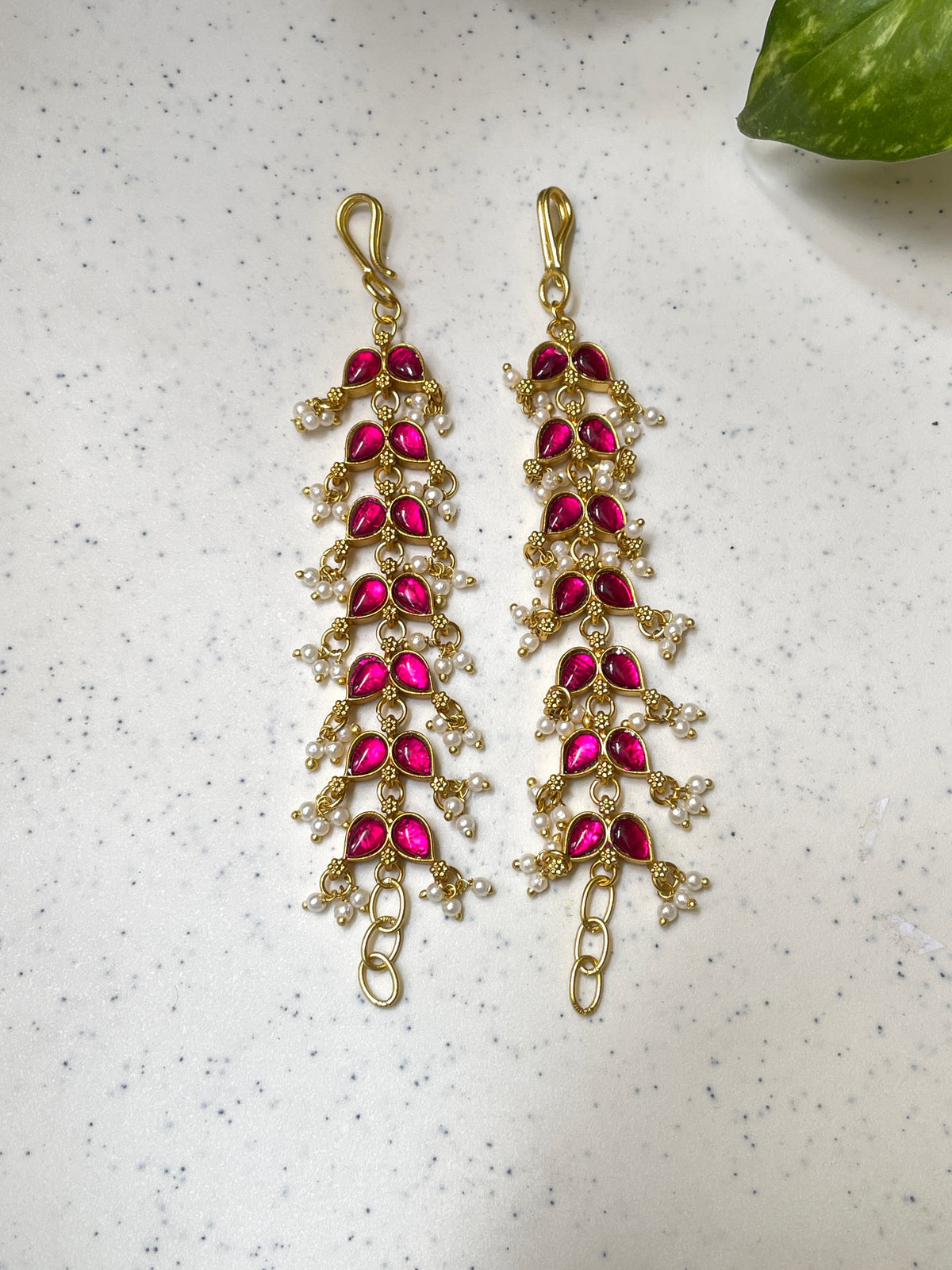 SARALA PINK EAR CHAIN