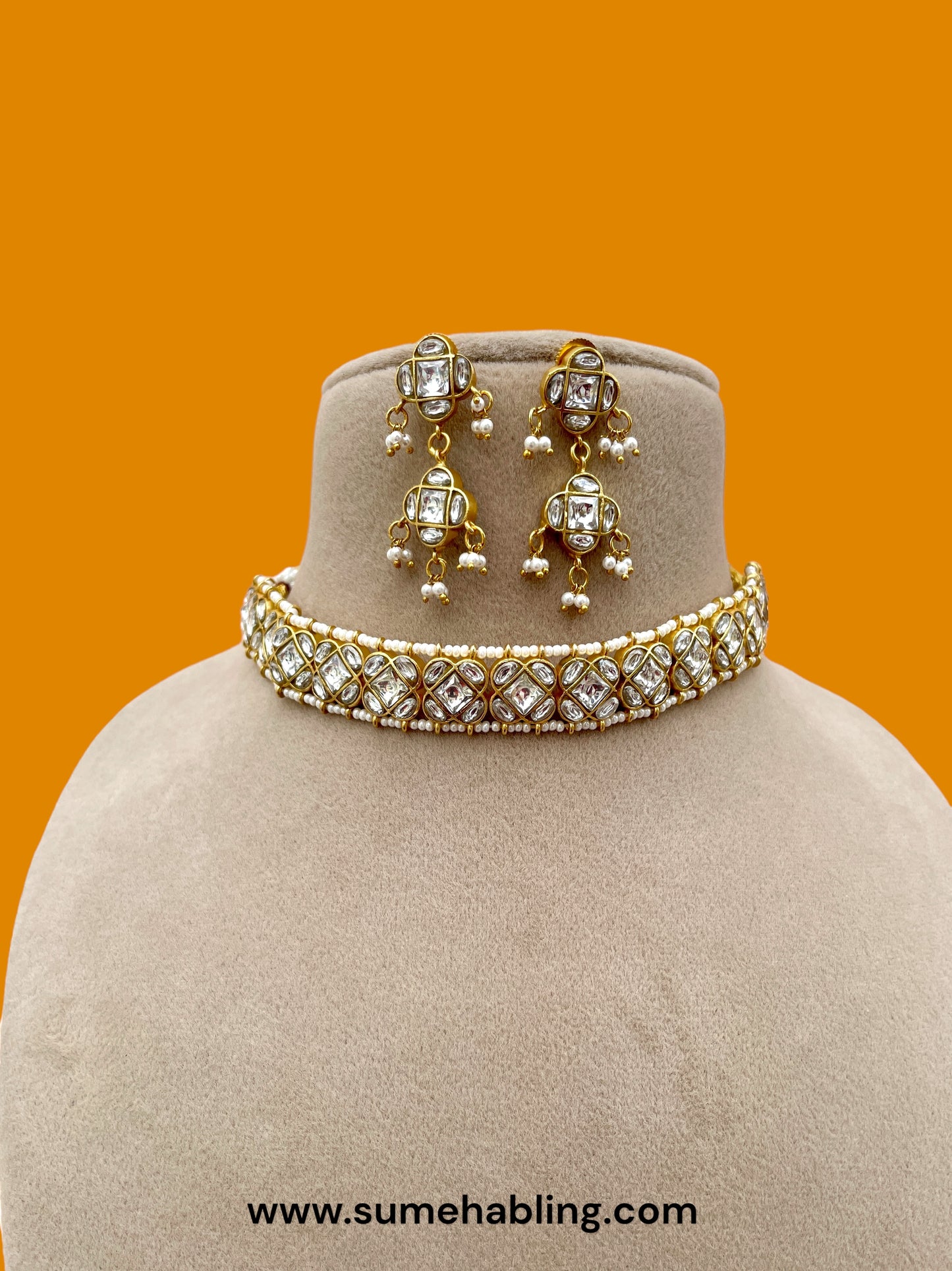 Takshvi Choker Set