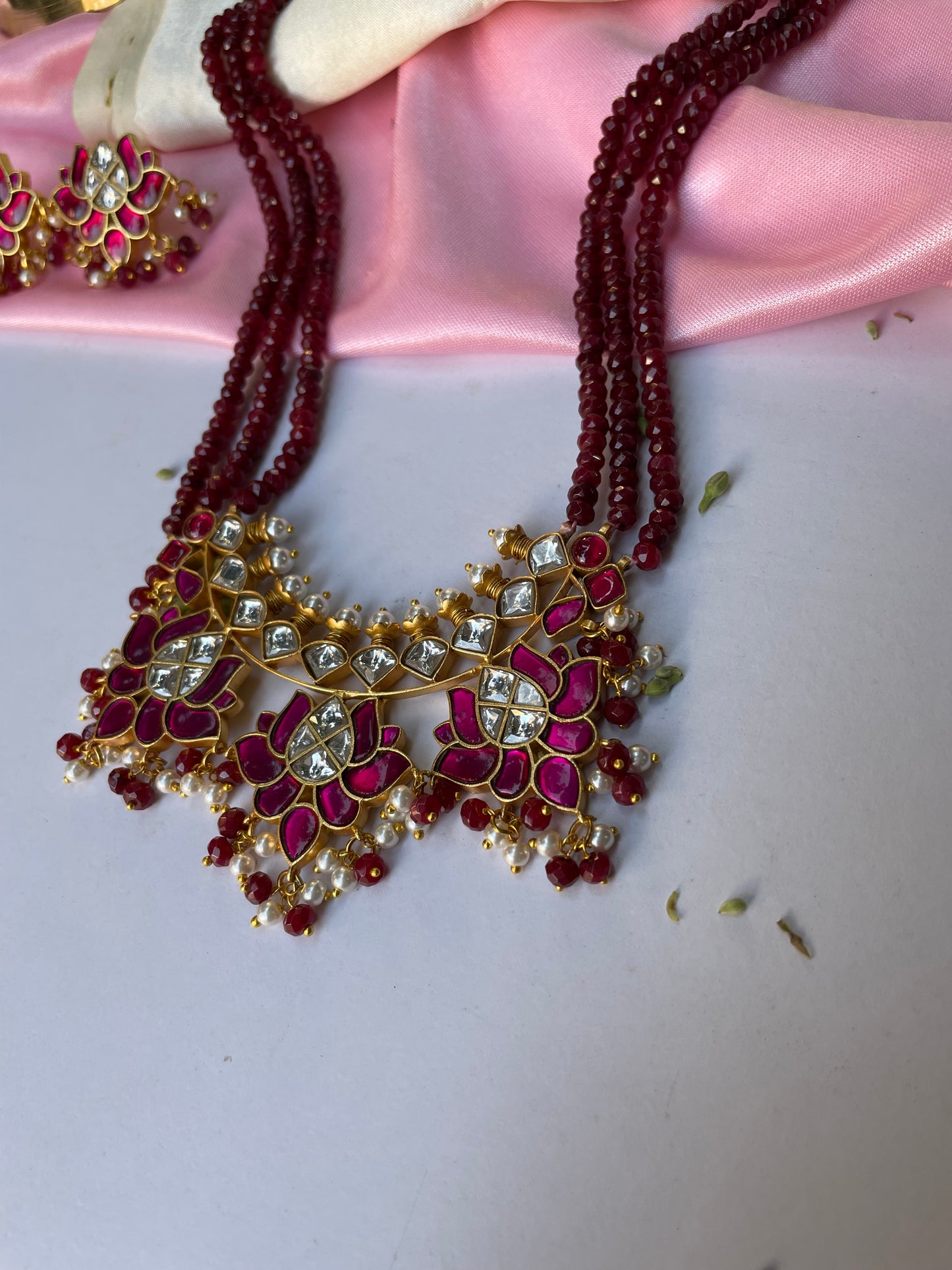 Hemil Long Necklace Set