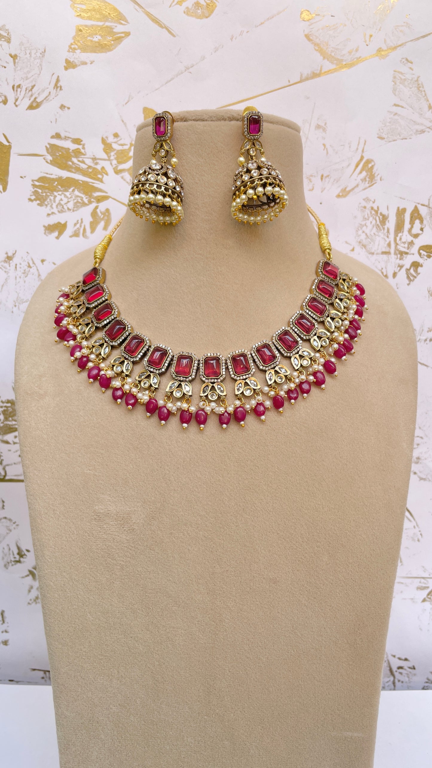 Adira Pink Victorian Necklace set