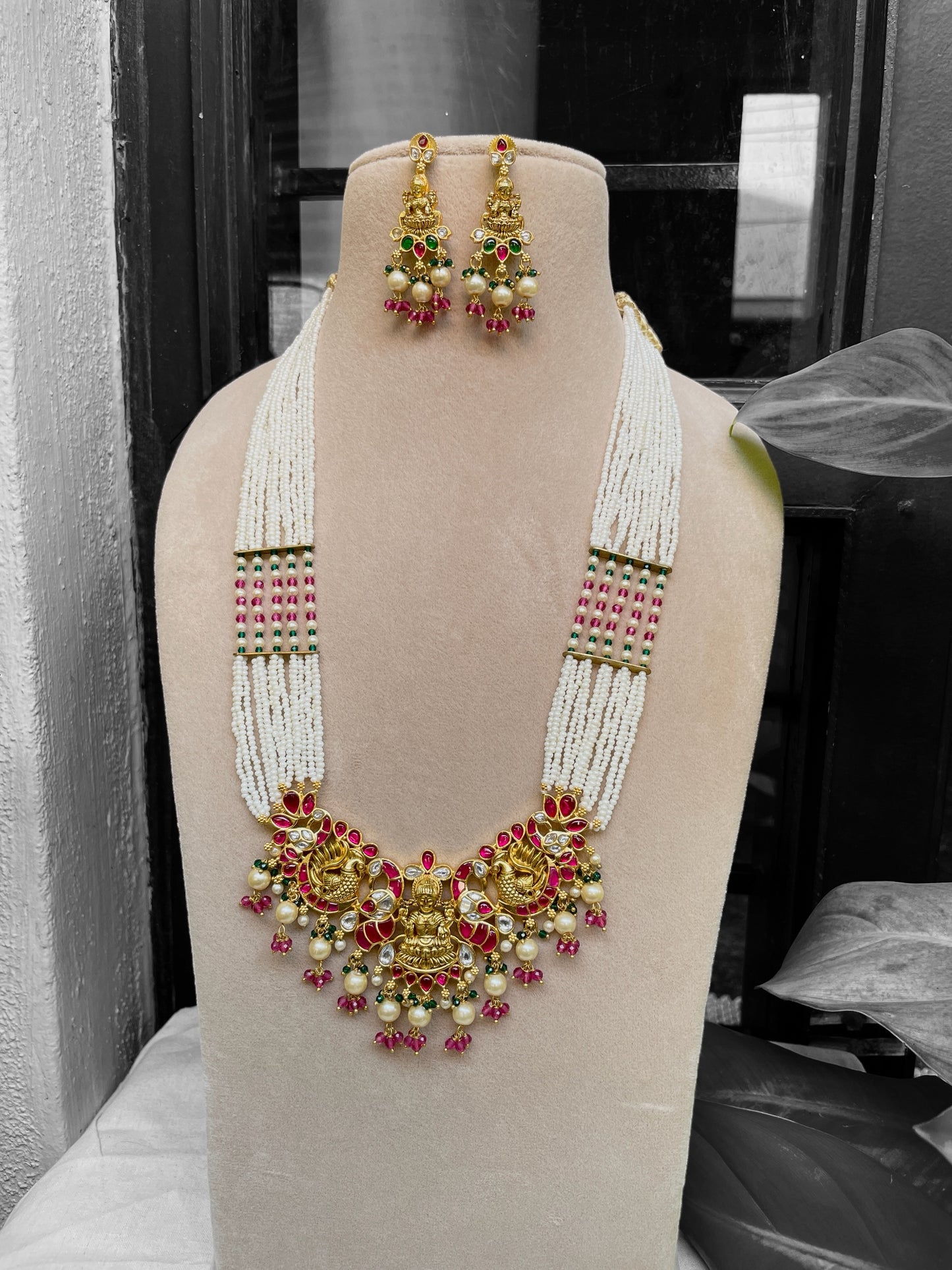 Niyathi Long Necklace Set