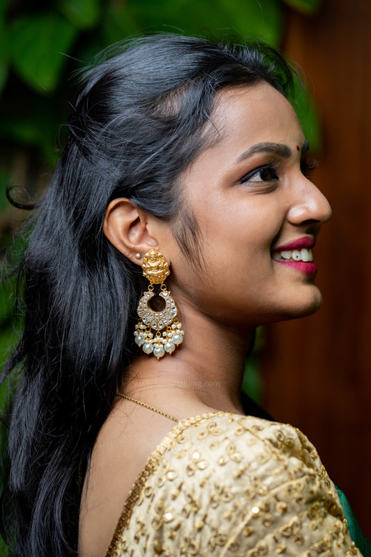 Aamrapali Chandbali Earrings