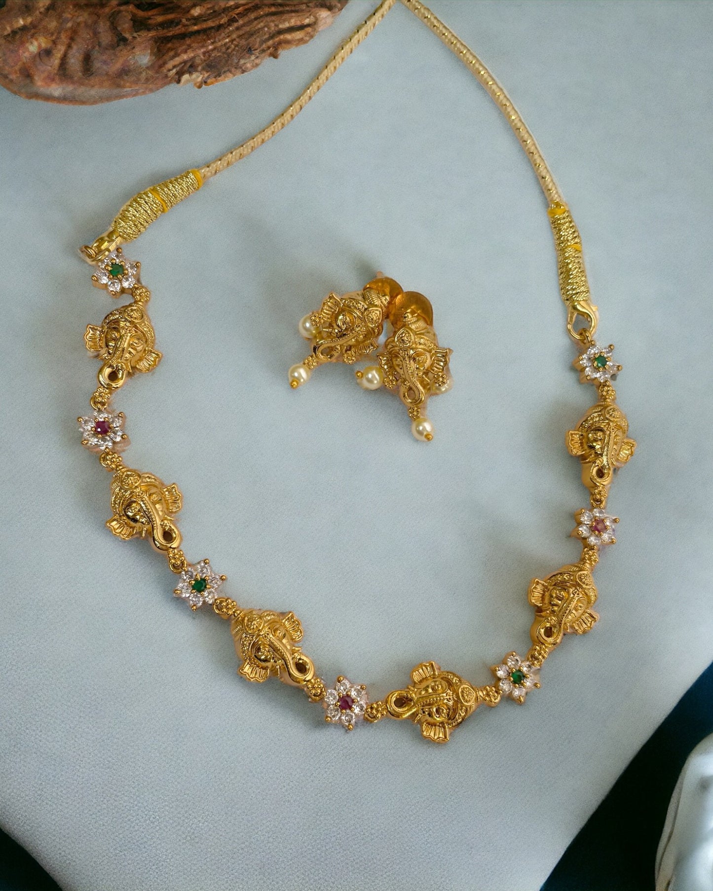 Gajamukha Victorian Necklace Set