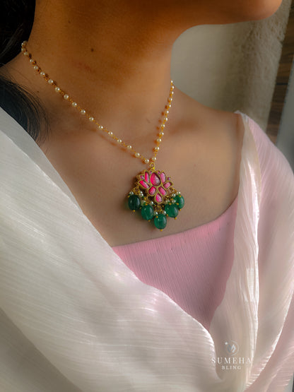 Kamala Pink pendent chain